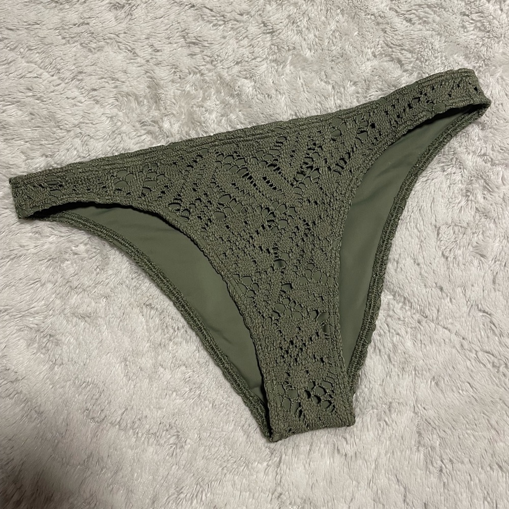 🫒NWOT Aerie Crochet Bikini Bottoms